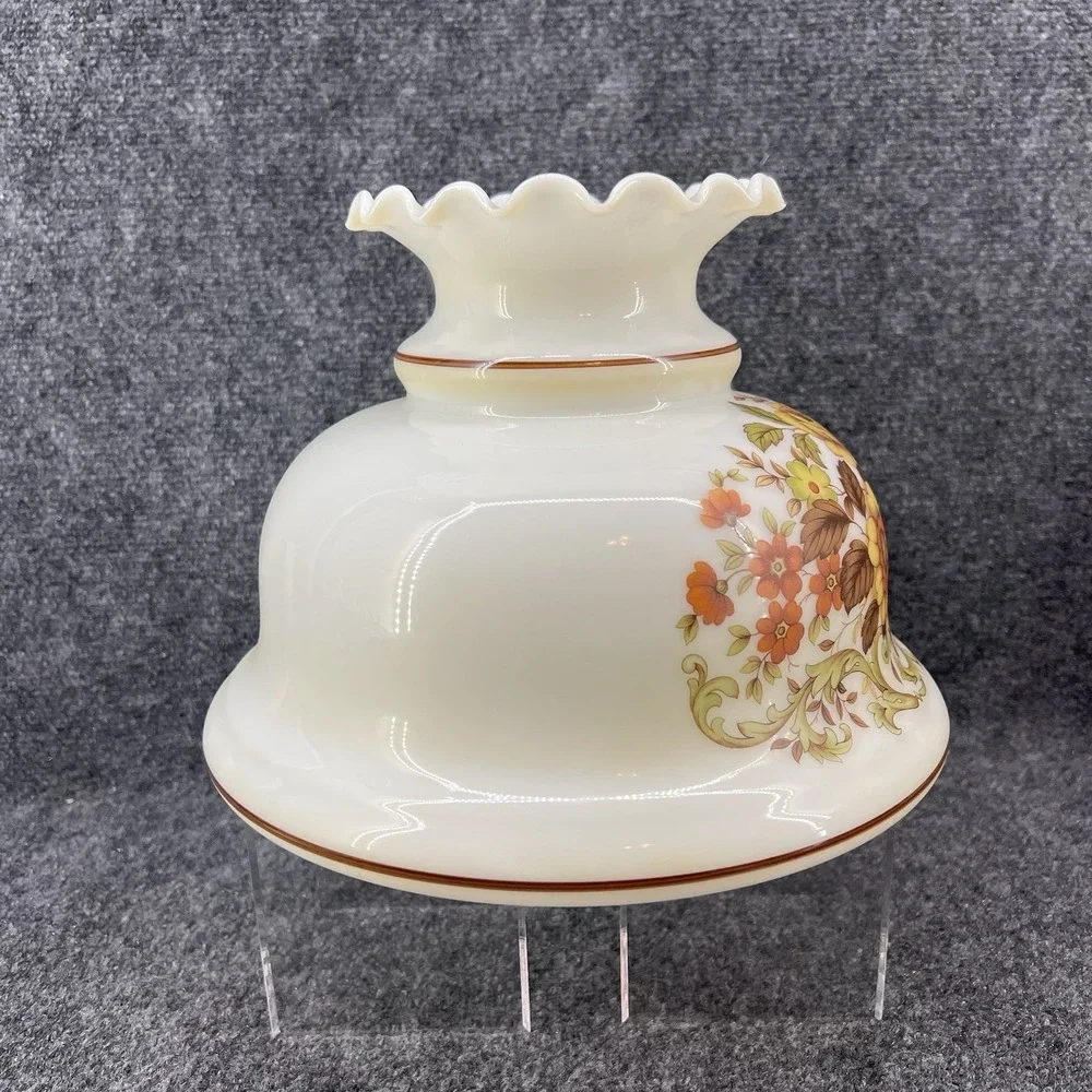 QUOIZEL Milk Glass Brown Floral 8.75